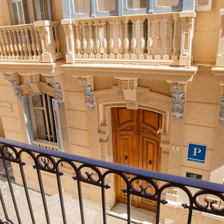 Glamorous Nino De Guevara On The City Center Malaga Bagian luar foto