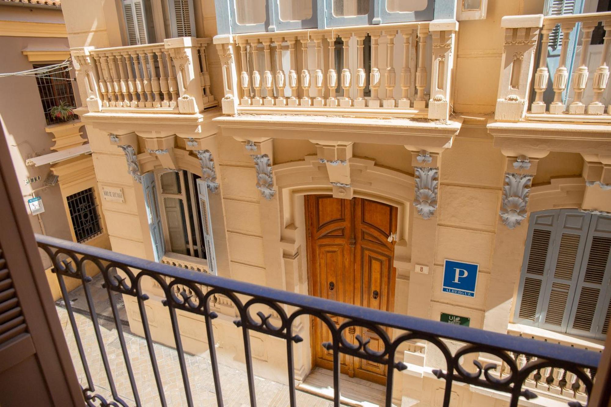 Glamorous Nino De Guevara On The City Center Malaga Bagian luar foto